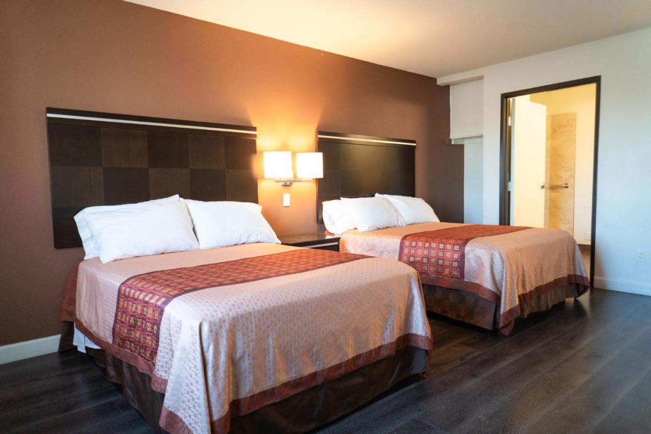 Maywood Inn Bagian luar foto